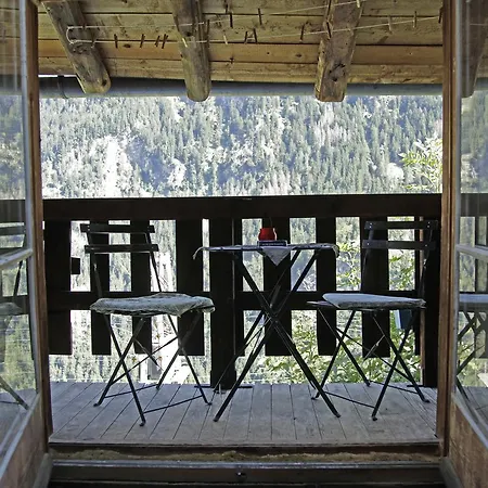 Lieu Secret Dans Les Alpes Suisses Σαλέ