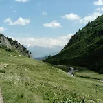 Lieu Secret Dans Les Alpes Suisses
