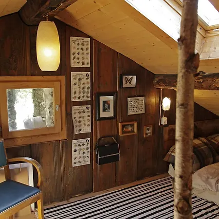 Lieu Secret Dans Les Alpes Suisses Chalet