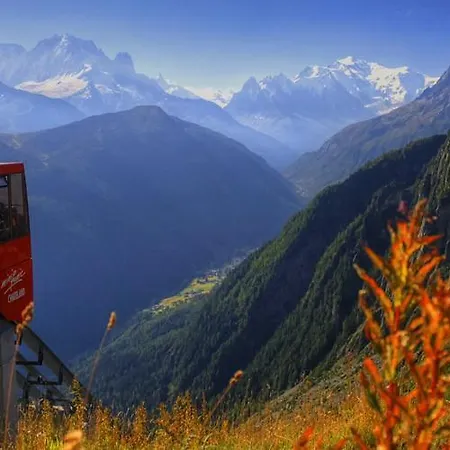 Lieu Secret Dans Les Alpes Suisses Chalet Le Tretien